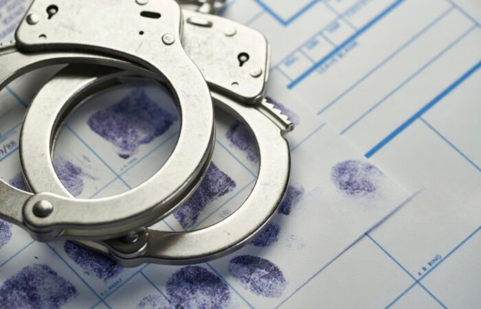 Algemas e o boletim de impressões digitais para o registo criminal.