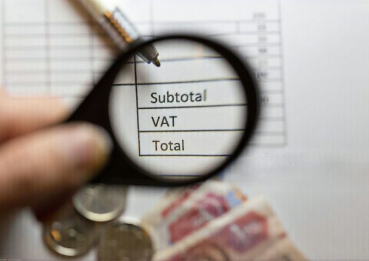 Calculadora sobre escritura imobiliária e moedas dispersas: cálculo de mais-valias na venda de imóvel herdado em Portugal